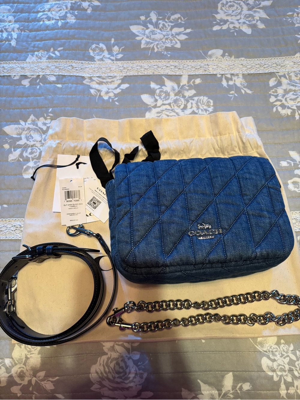 💯 Authentic COACH Quinn Bag With Quilting Denim